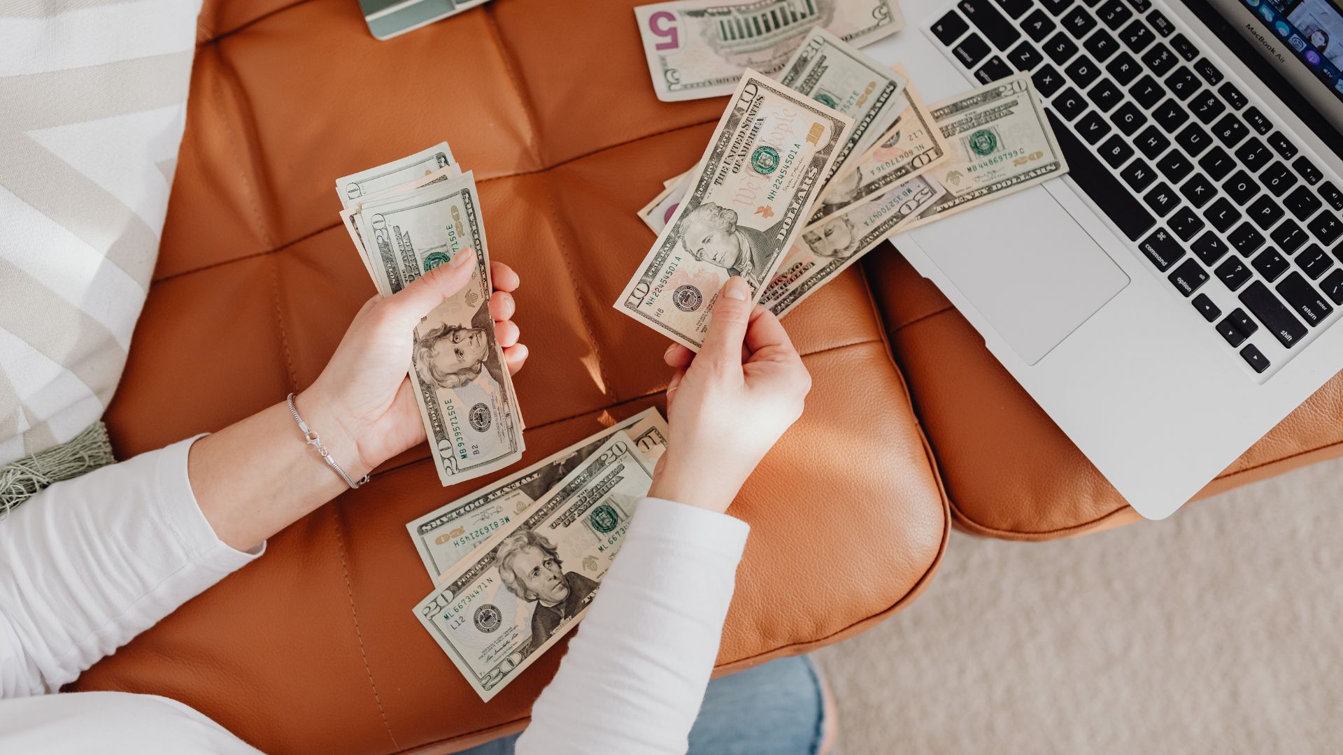 The Best Way to Pay for Online Subscriptions in the UK Using Virtual Cards